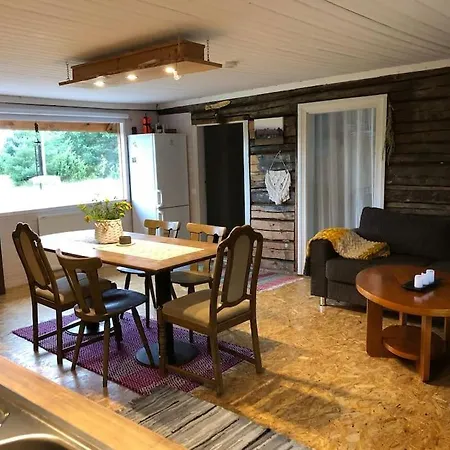 Privaatne Mereaeaerne Maamaja Toeliseks Puhkuseks! Semesterbostad *