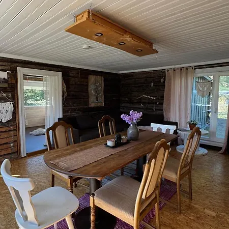 Privaatne Mereaeaerne Puhkemaja Saunaga! Casa vacanze Emmaste